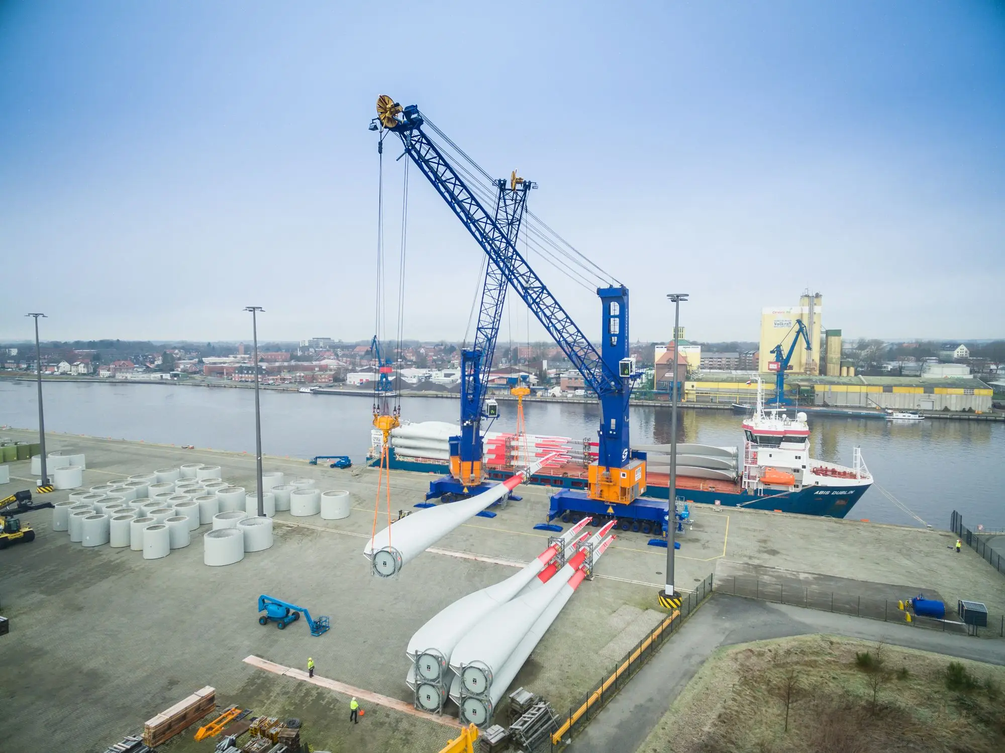 Aerial view of the cranes in operation